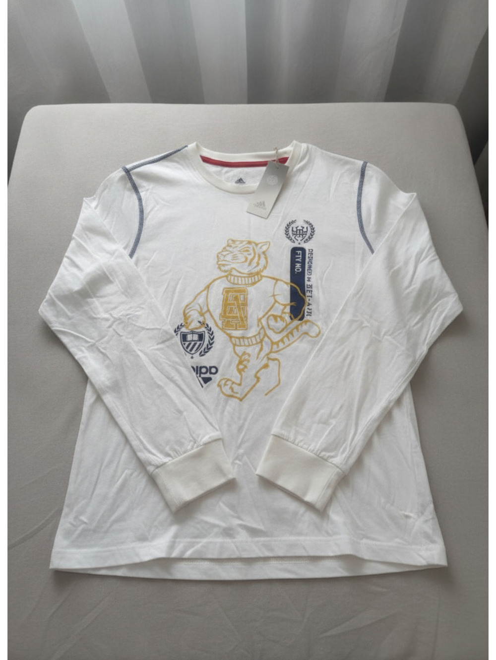 Adidas Men's Long Sleeve White and Cream Graphic T-Shirt MITCHELL 45 New with T.